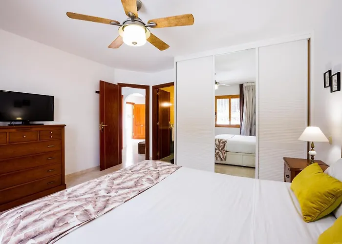 Будинок відпочинку El Beril Ocean Front *